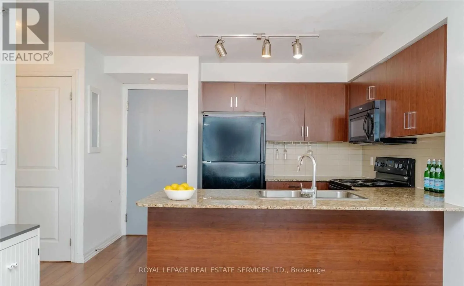 717 - 80 ESTHER LORRIE DRIVE