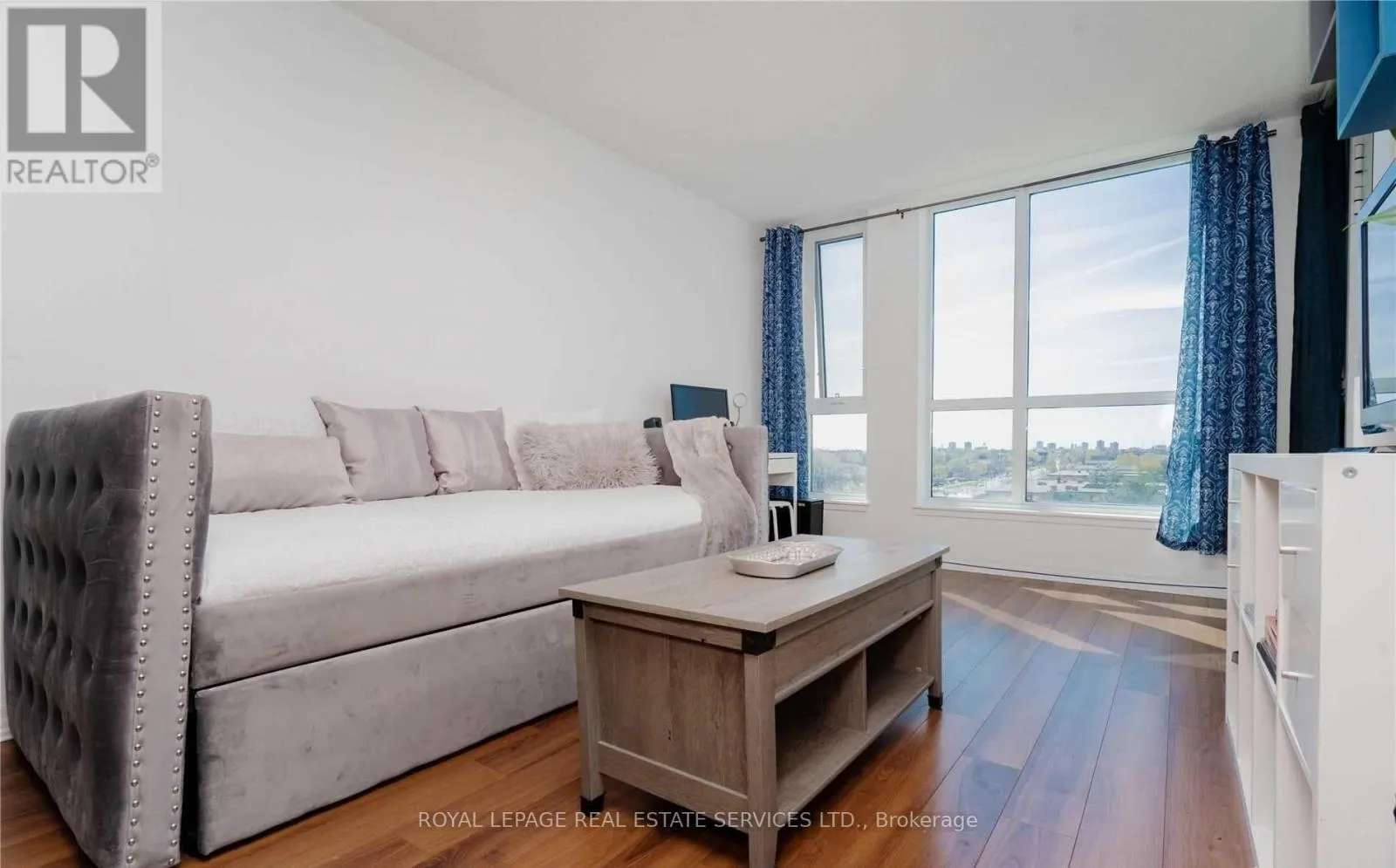 717 - 80 ESTHER LORRIE DRIVE