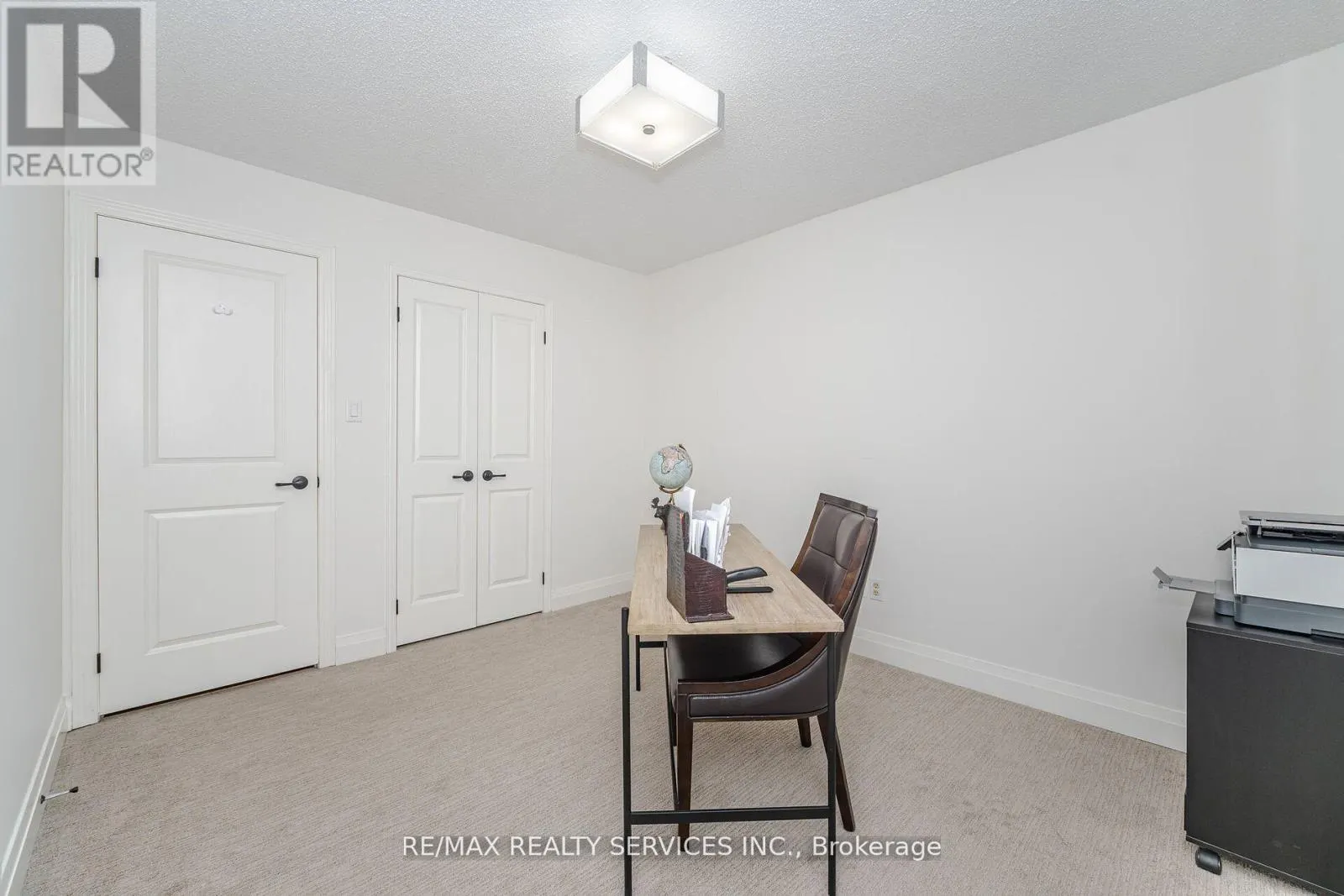 33 CARNFORTH DRIVE