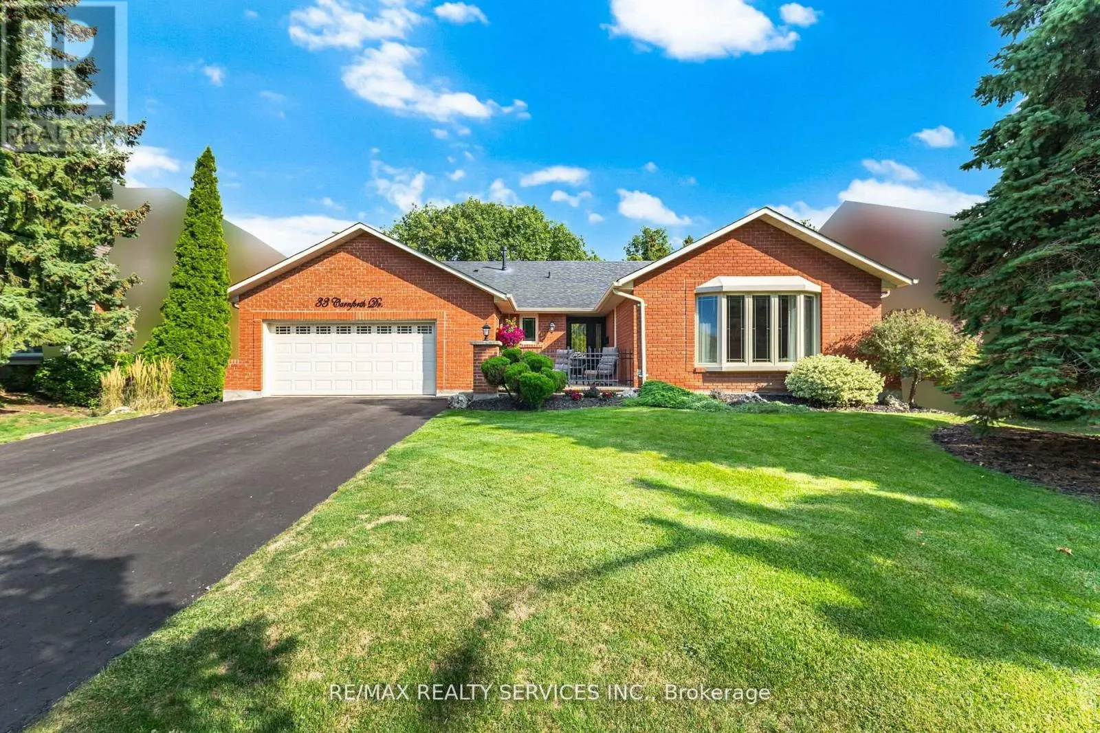 33 CARNFORTH DRIVE