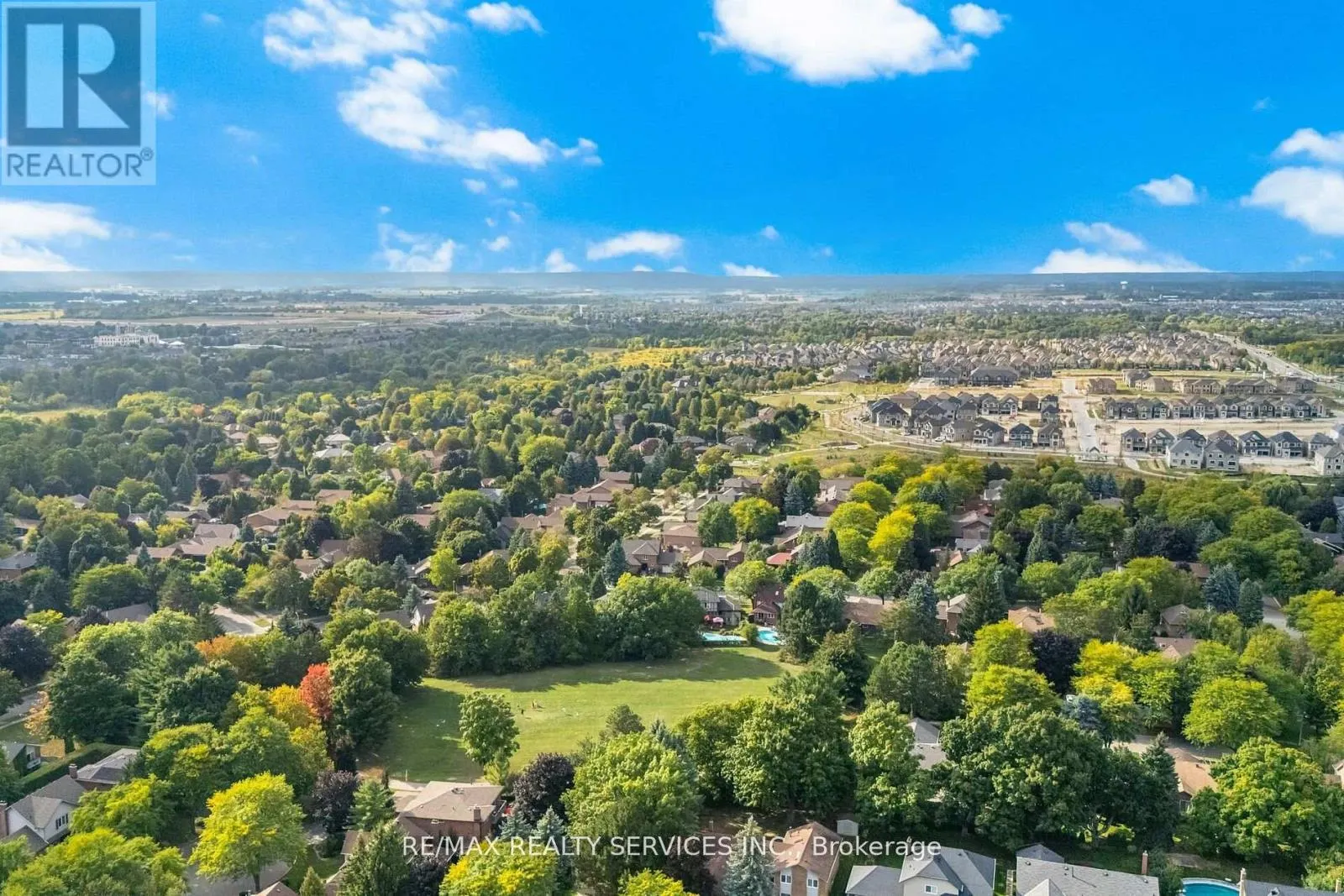 33 CARNFORTH DRIVE
