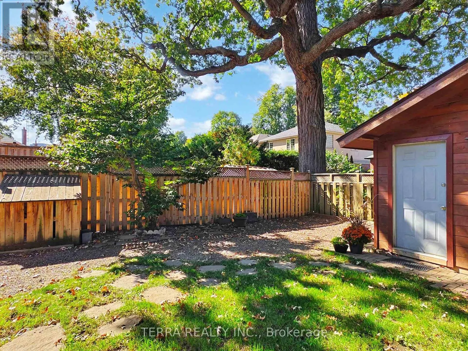 40 ALLANBROOKE DRIVE