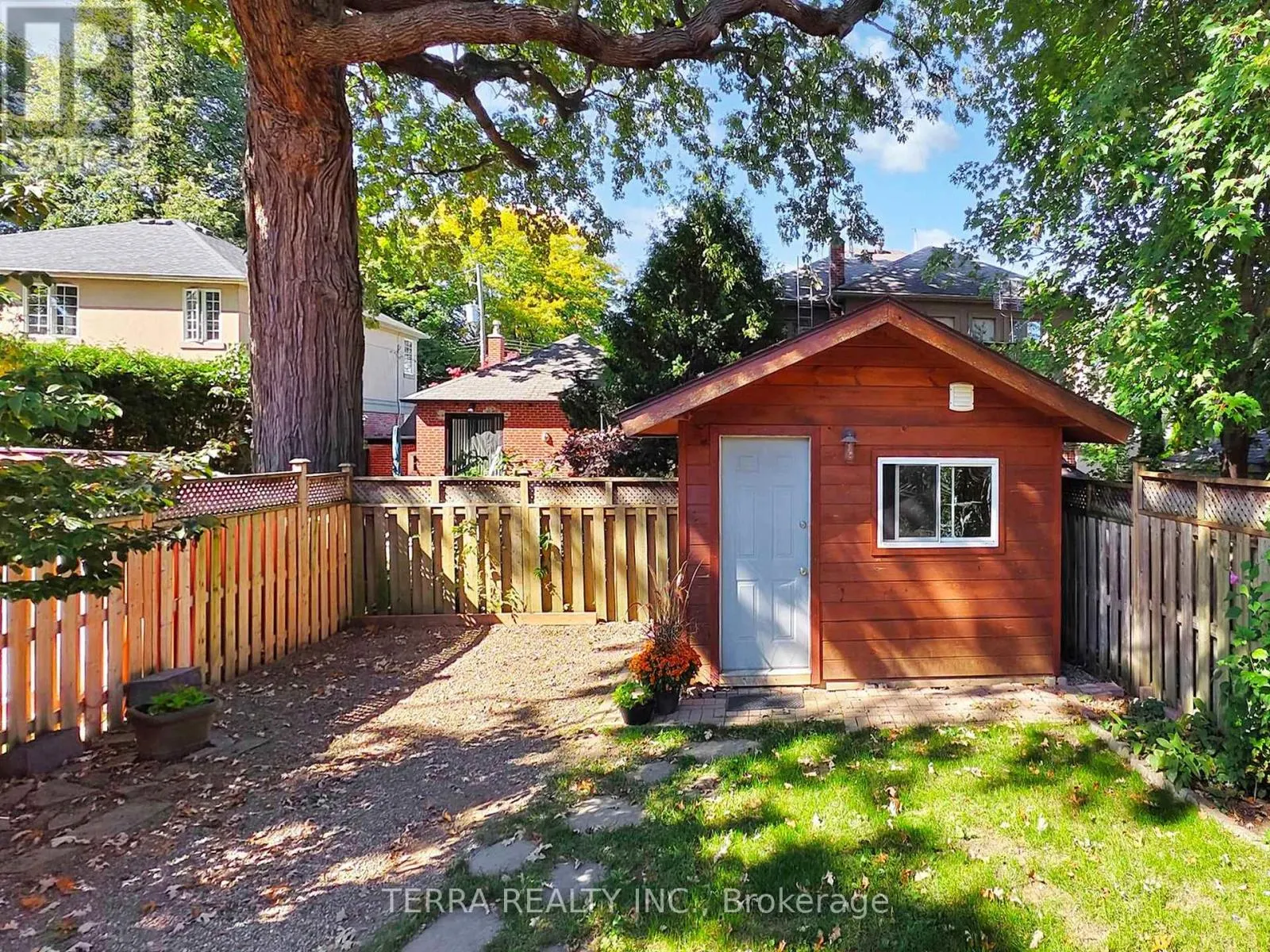 40 ALLANBROOKE DRIVE