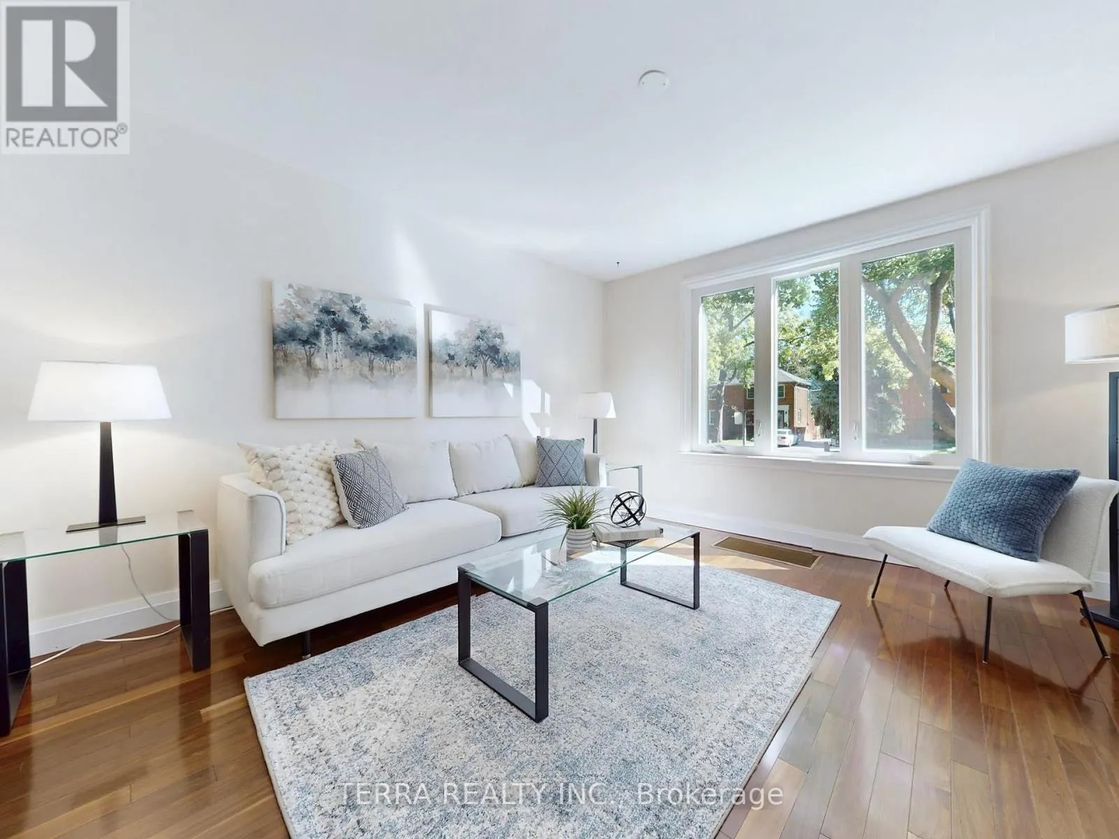 40 ALLANBROOKE DRIVE