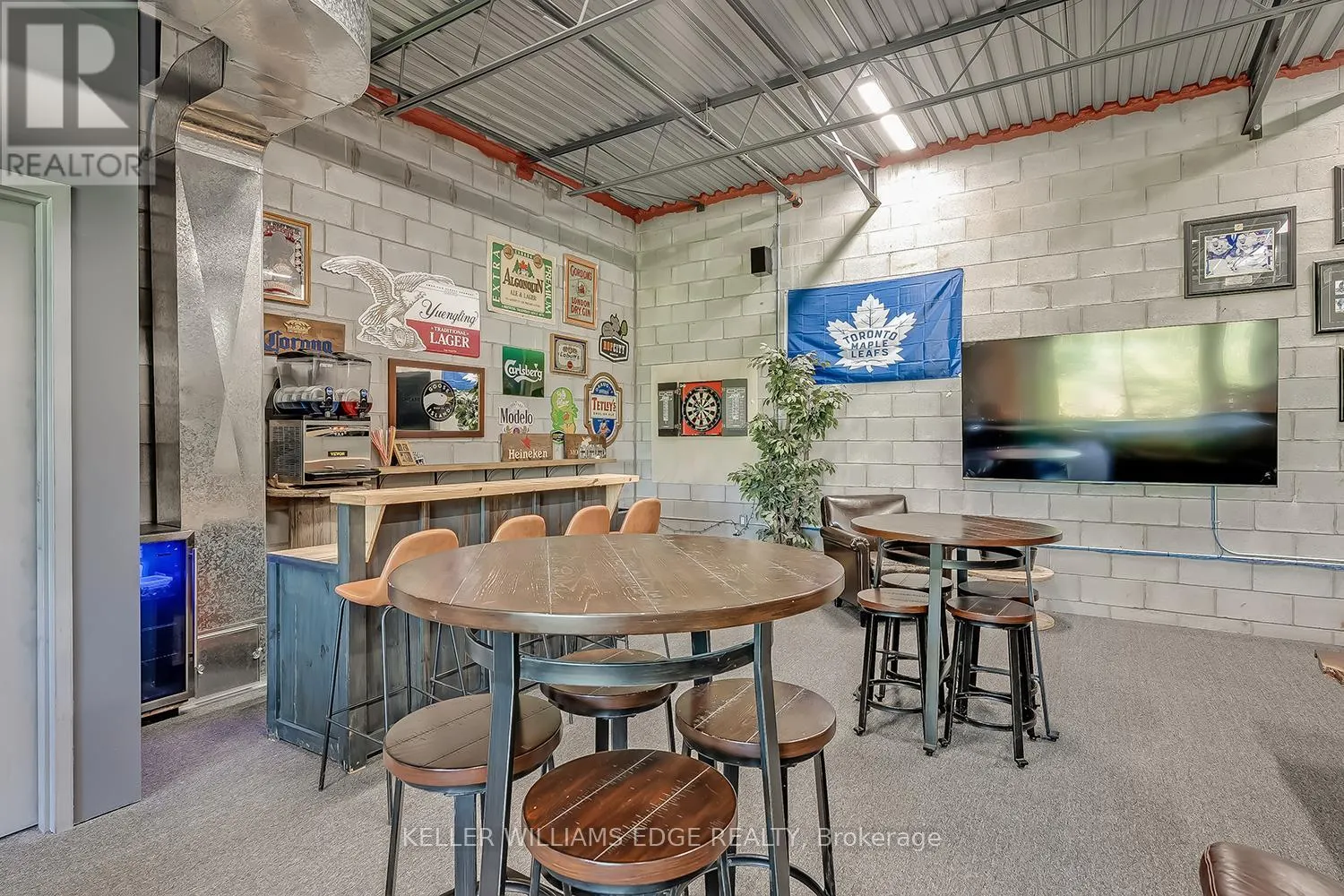 16 - 1158 KING ROAD