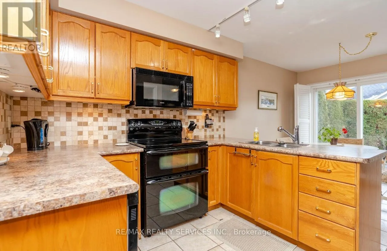 7 - 13 AMBERHILL TRAIL