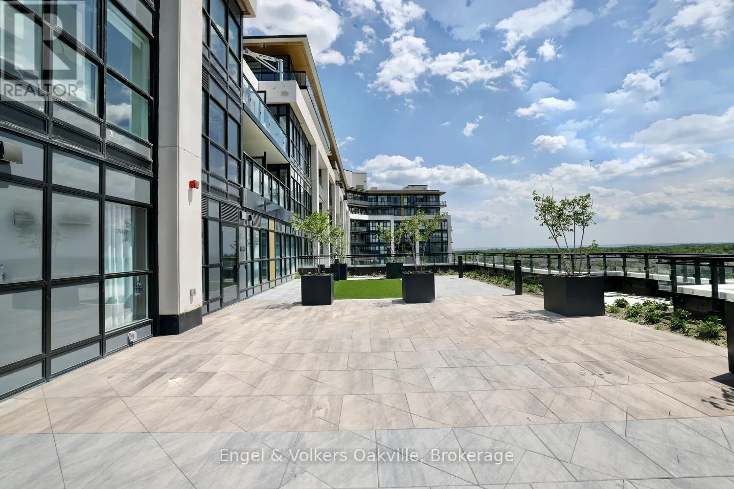 309 - 405 DUNDAS STREET W, #309