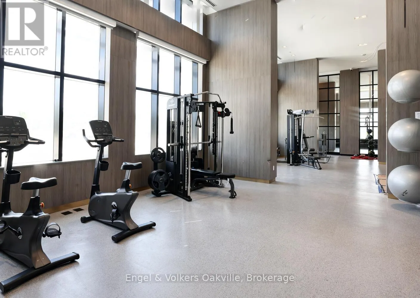 309 - 405 DUNDAS STREET W, #309
