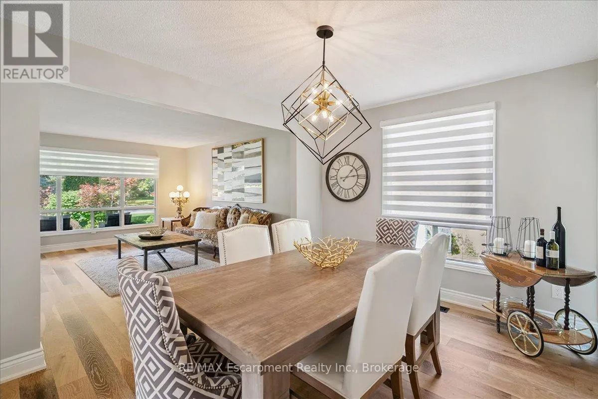 346 KINGSWAY PLACE