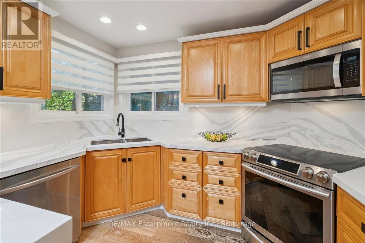 346 KINGSWAY PLACE