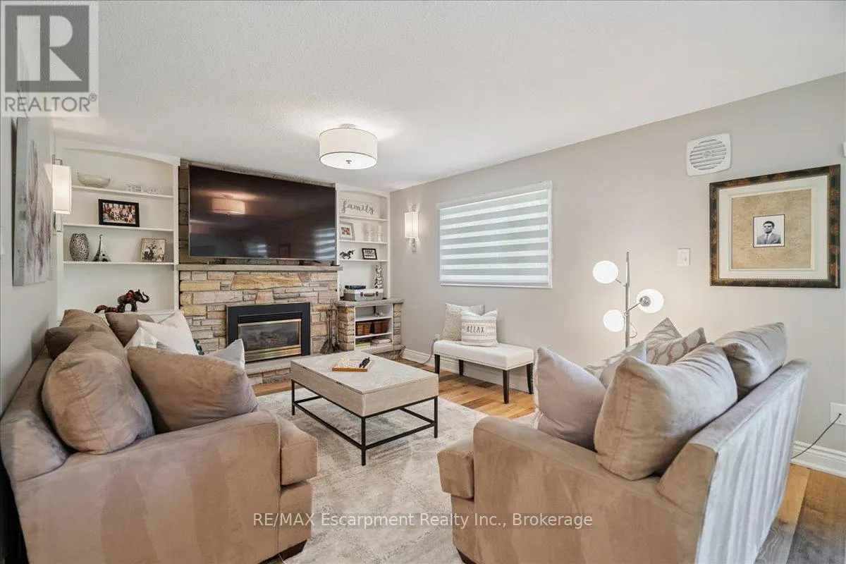 346 KINGSWAY PLACE