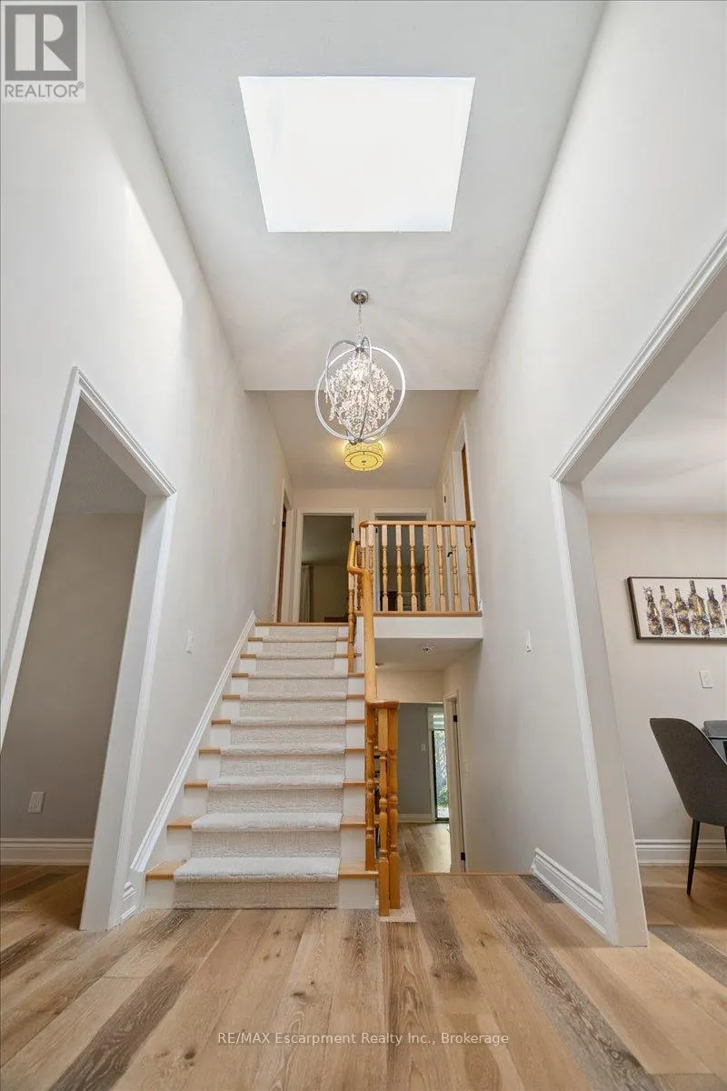 346 KINGSWAY PLACE