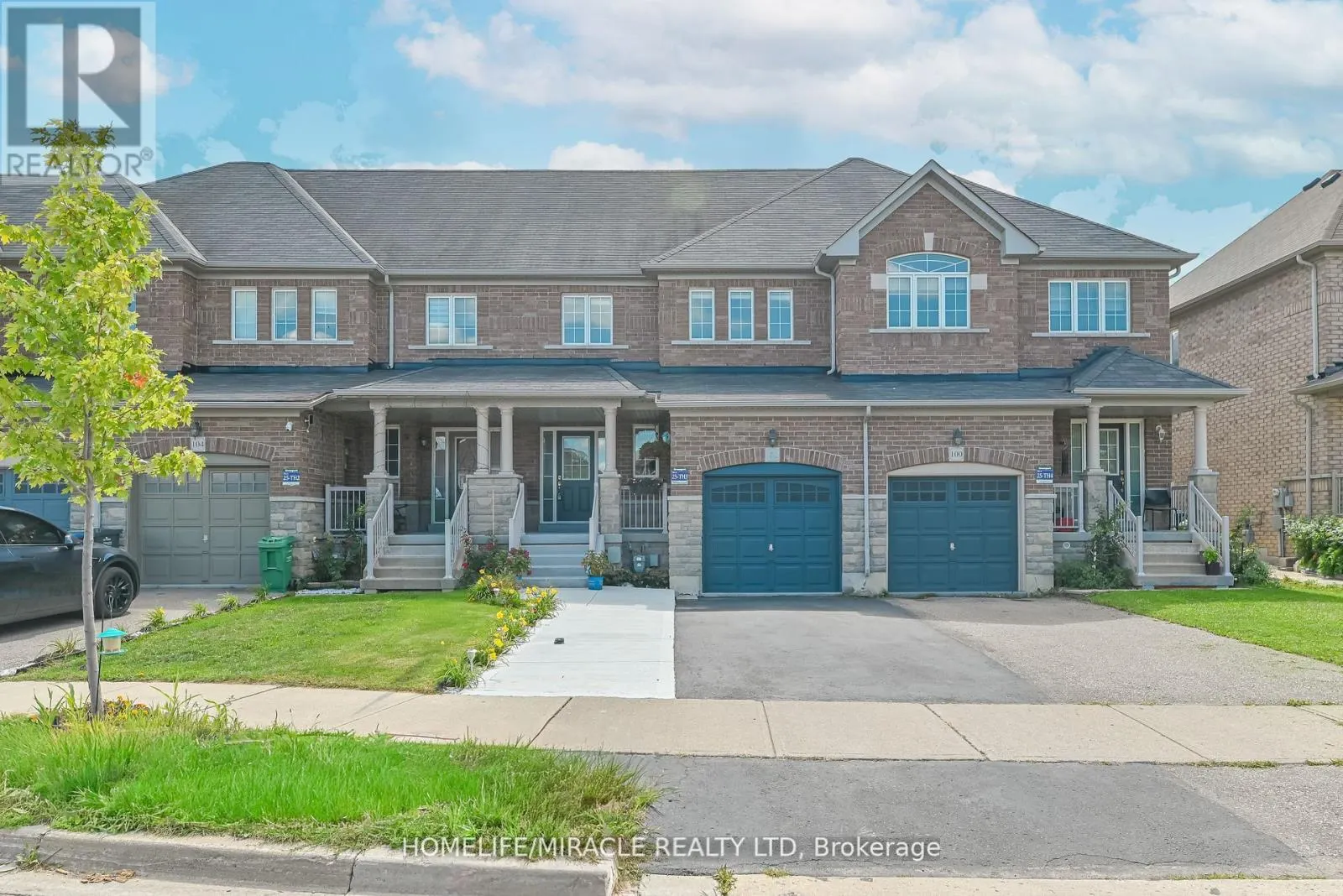 102 DELPORT CLOSE