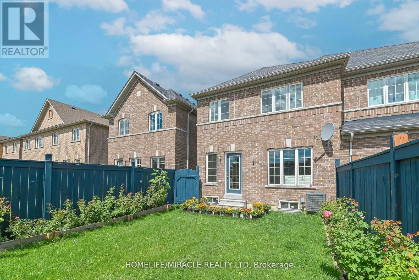 102 DELPORT CLOSE