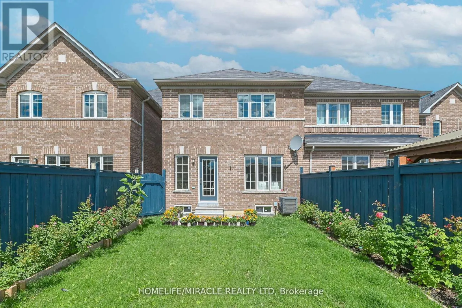 102 DELPORT CLOSE