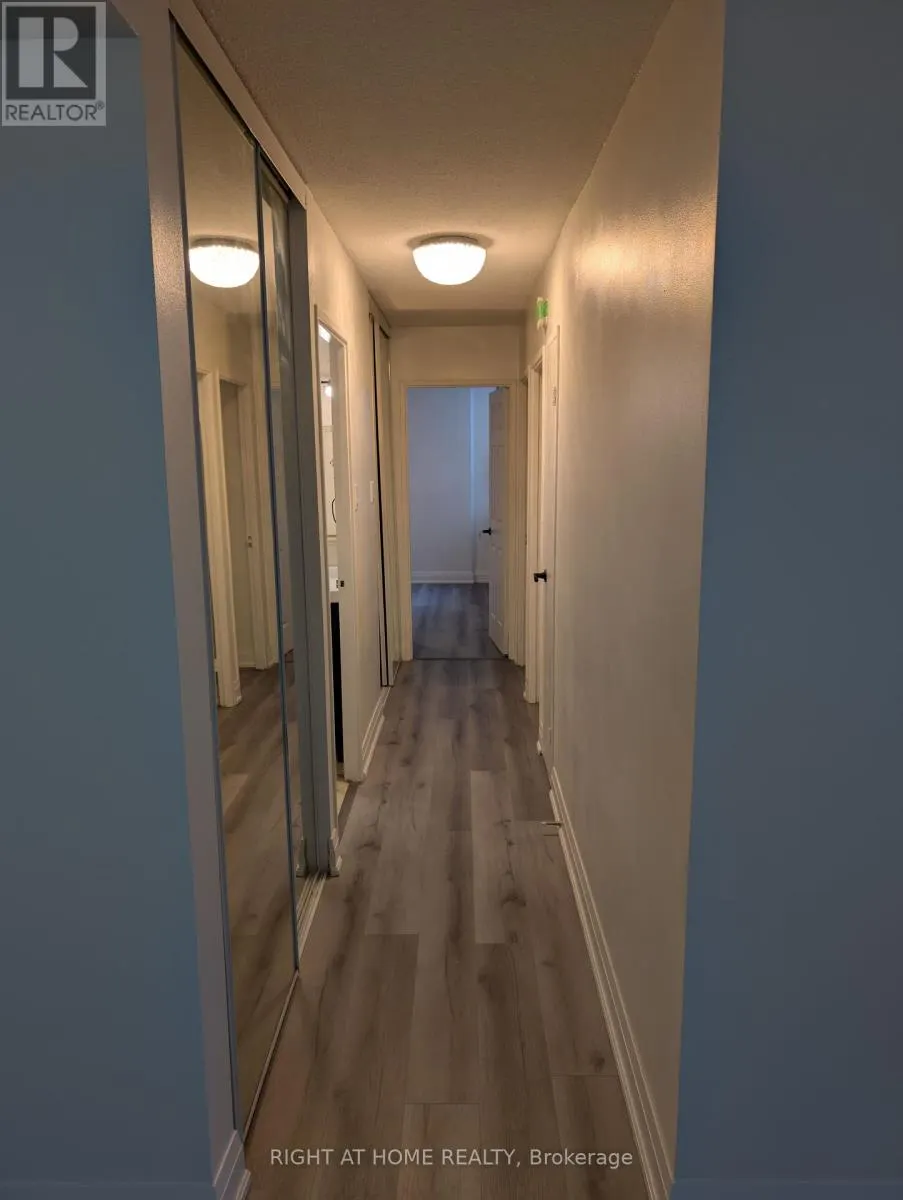 412 - 40 PANORAMA COURT