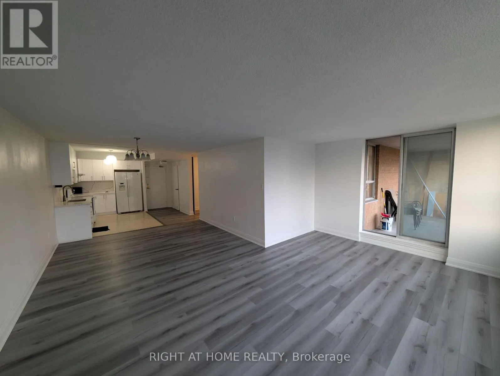 412 - 40 PANORAMA COURT