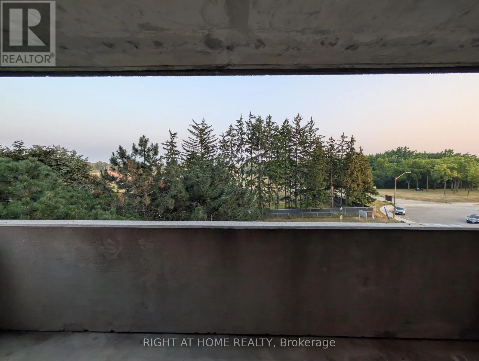 412 - 40 PANORAMA COURT