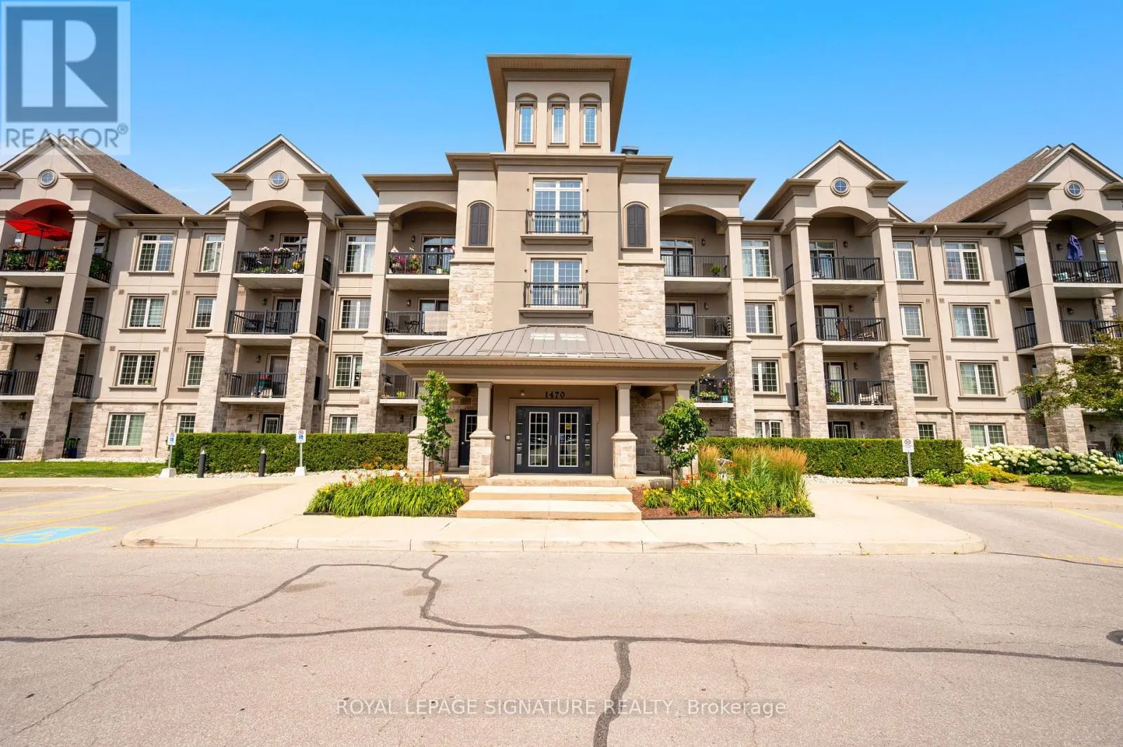 204 - 1470 MAIN STREET E