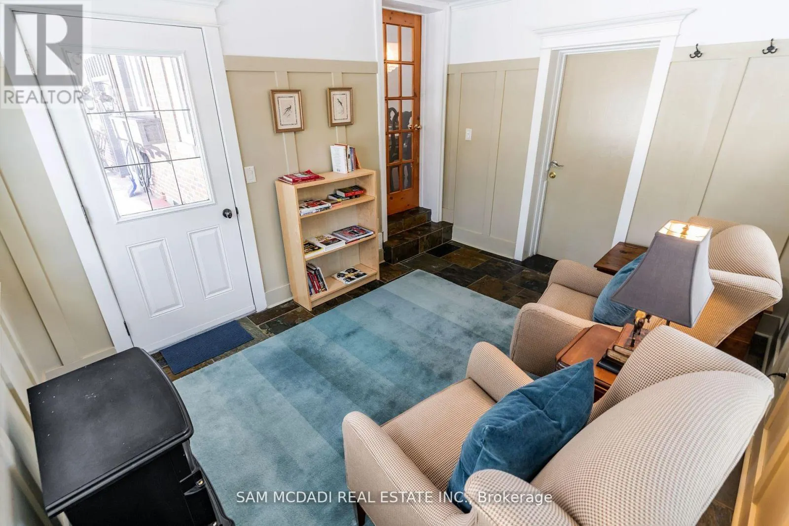 327 SHOREVIEW ROAD