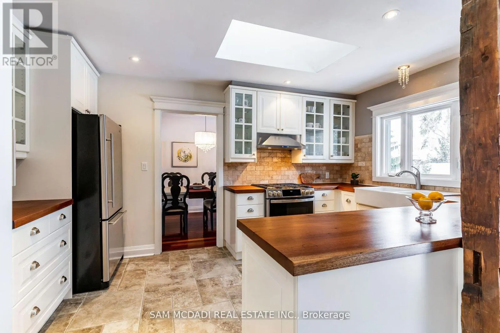 327 SHOREVIEW ROAD