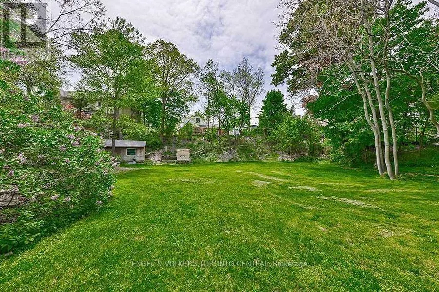 1327 MINEOLA GARDENS