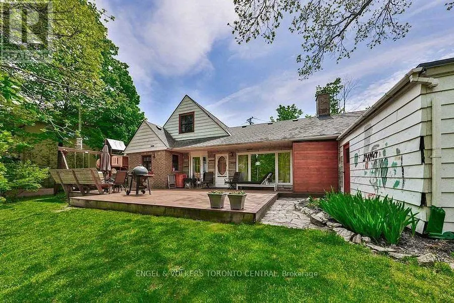1327 MINEOLA GARDENS
