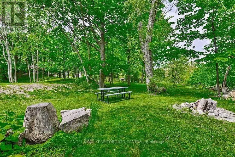 1327 MINEOLA GARDENS