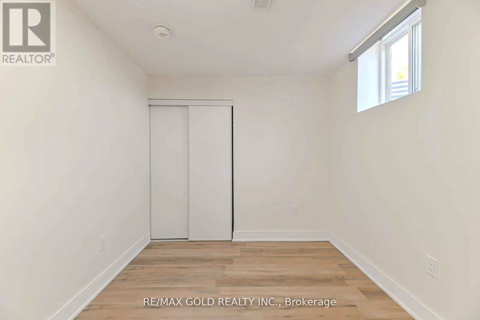 59 COBRIZA CRESCENT