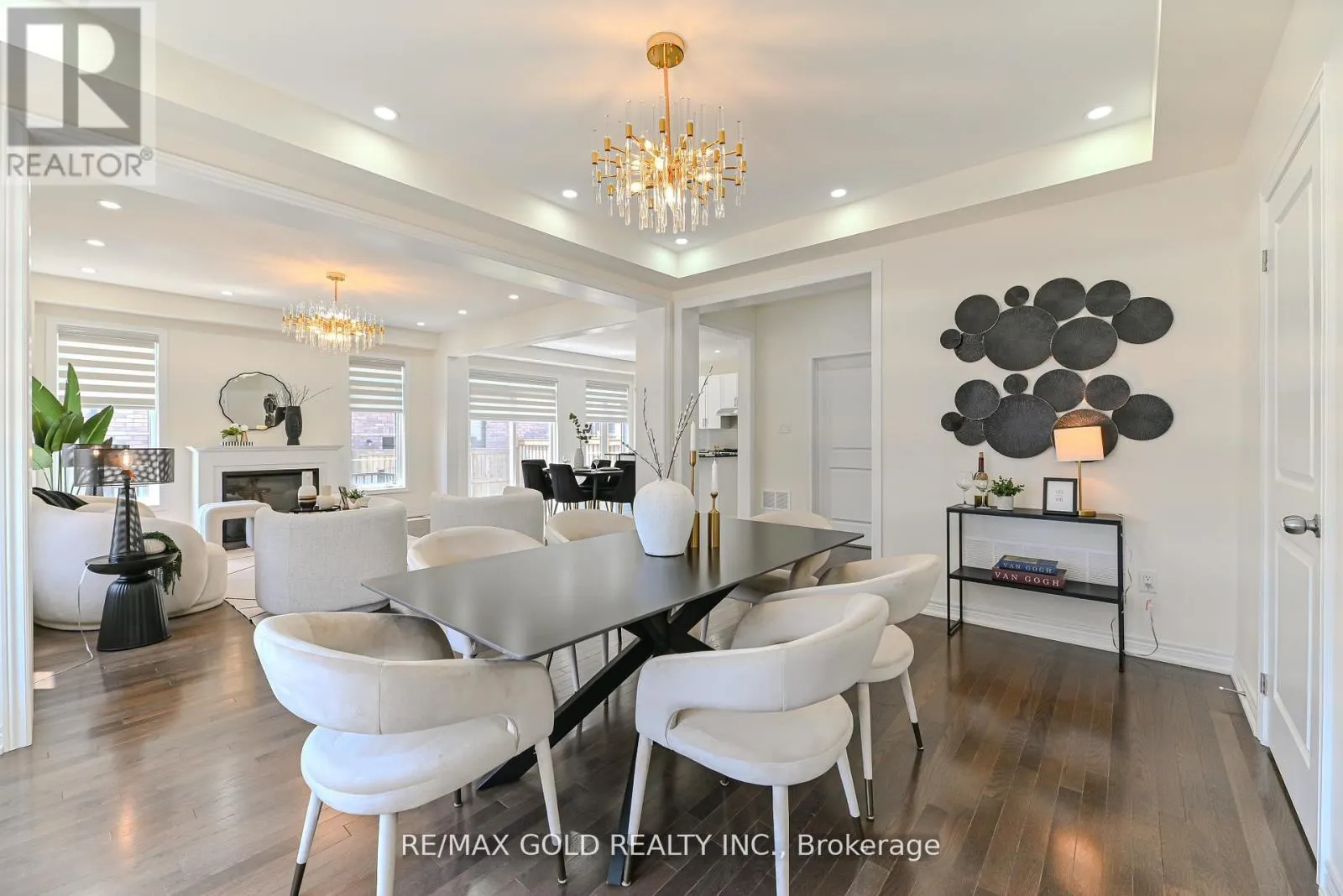 59 COBRIZA CRESCENT