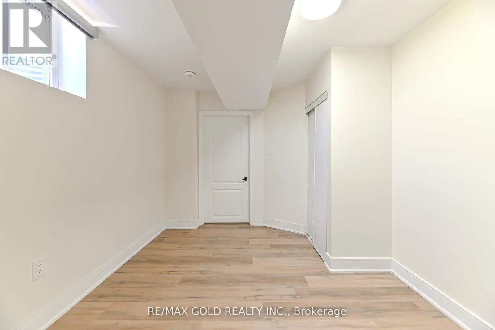 59 COBRIZA CRESCENT