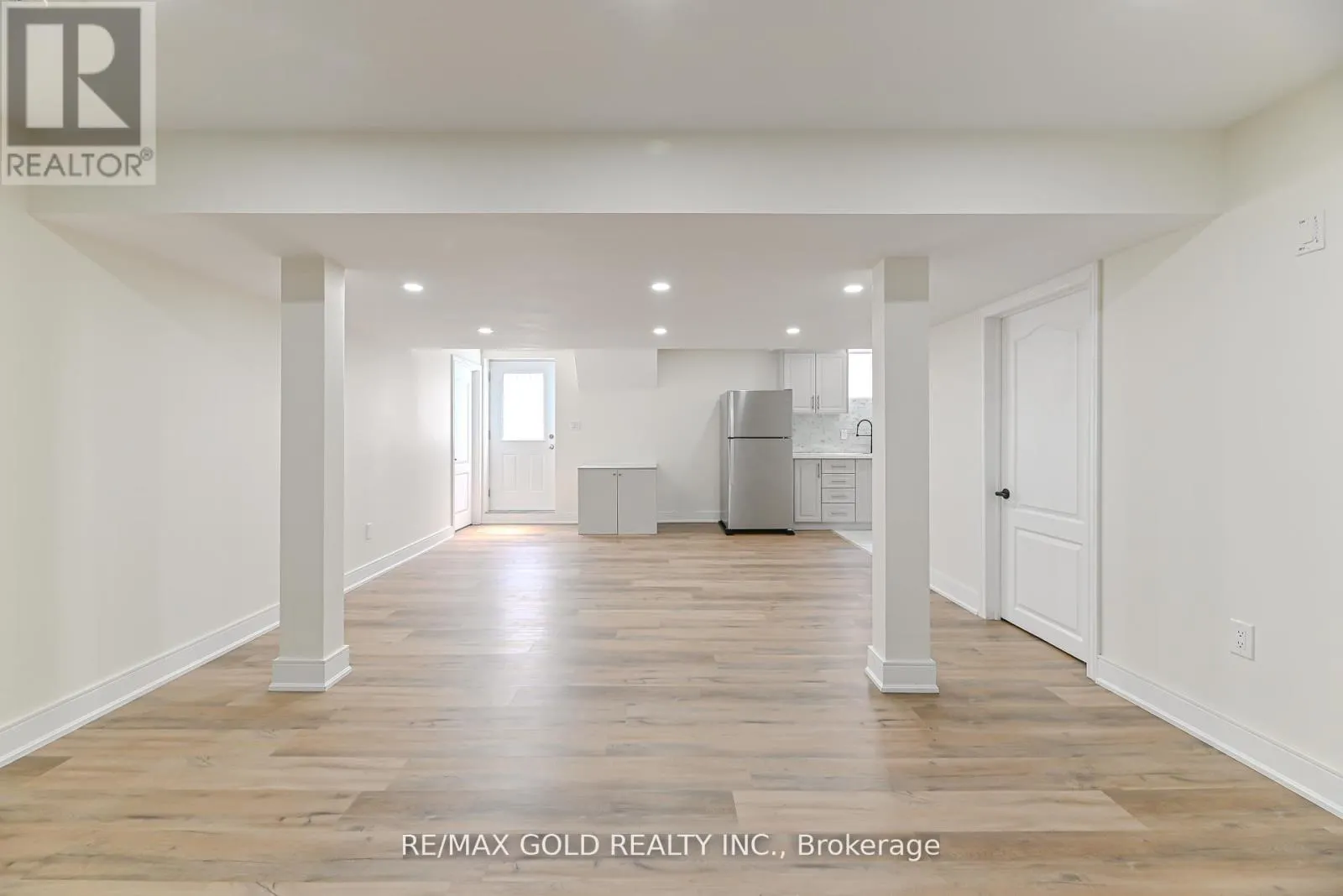 59 COBRIZA CRESCENT
