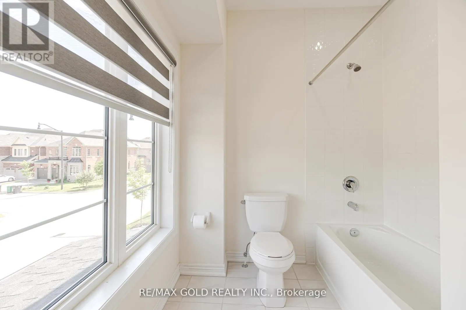 59 COBRIZA CRESCENT