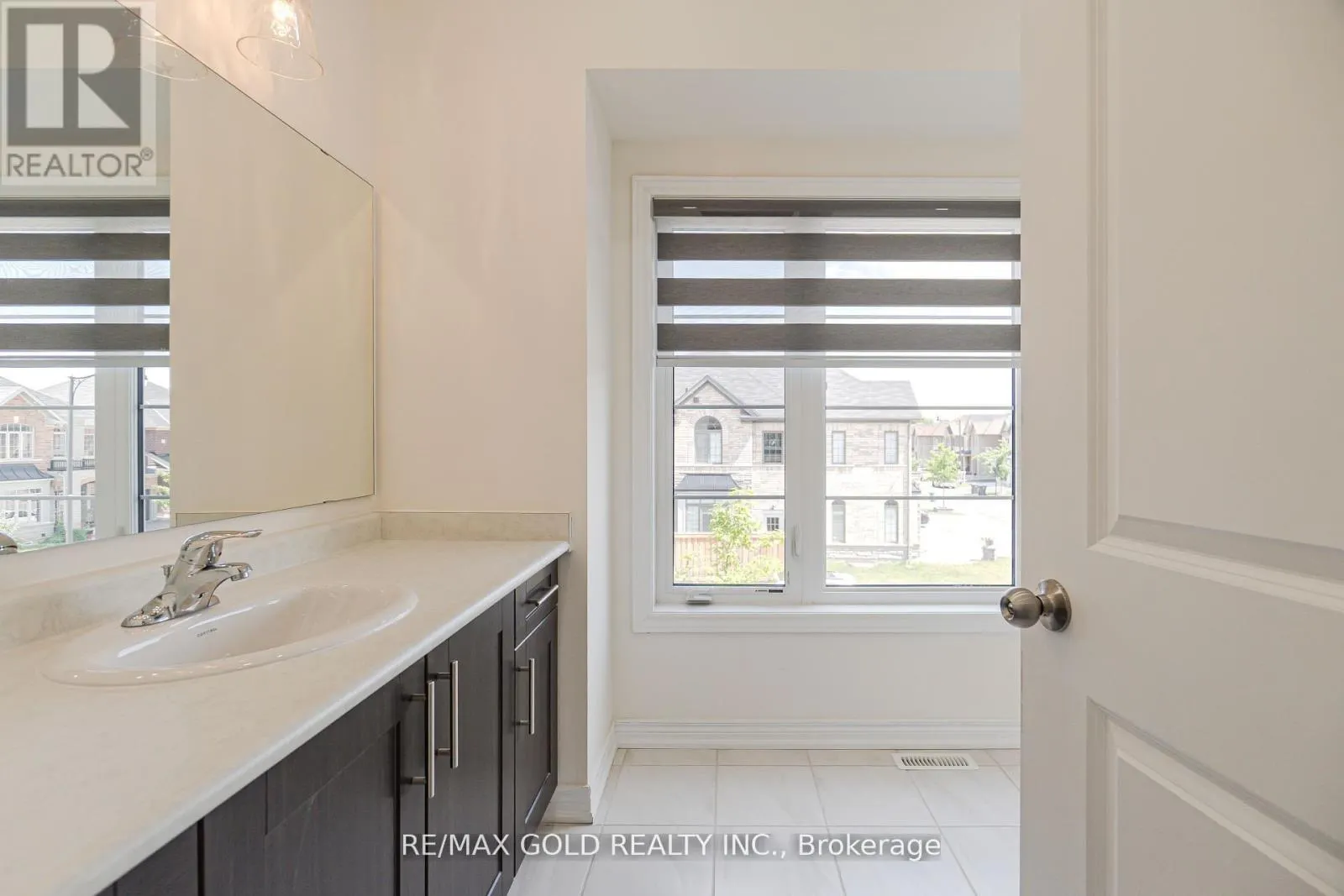 59 COBRIZA CRESCENT