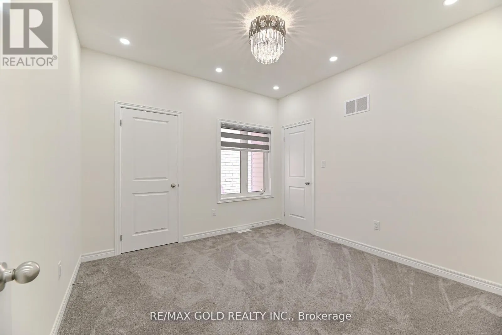 59 COBRIZA CRESCENT