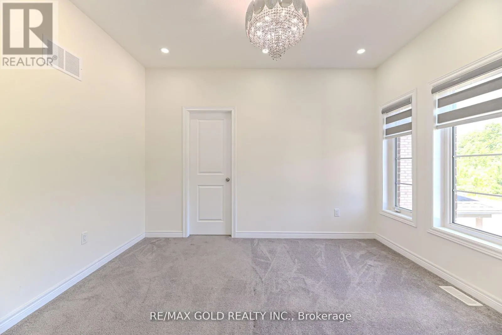 59 COBRIZA CRESCENT