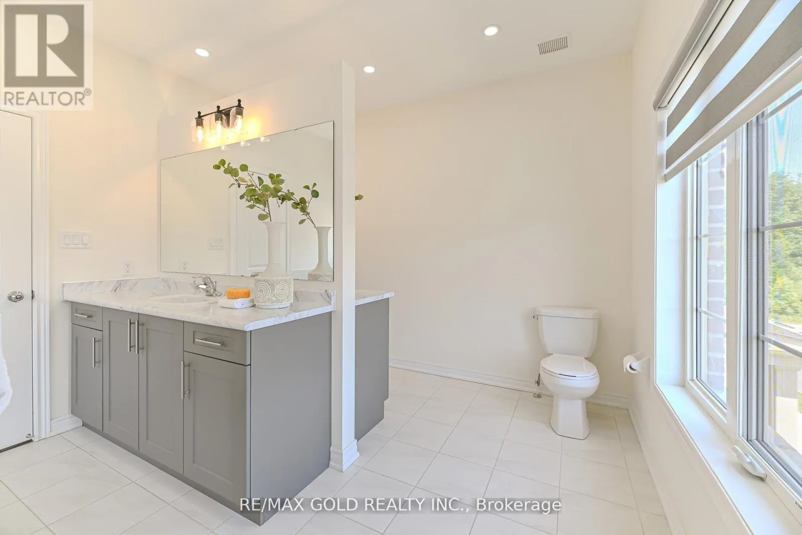 59 COBRIZA CRESCENT