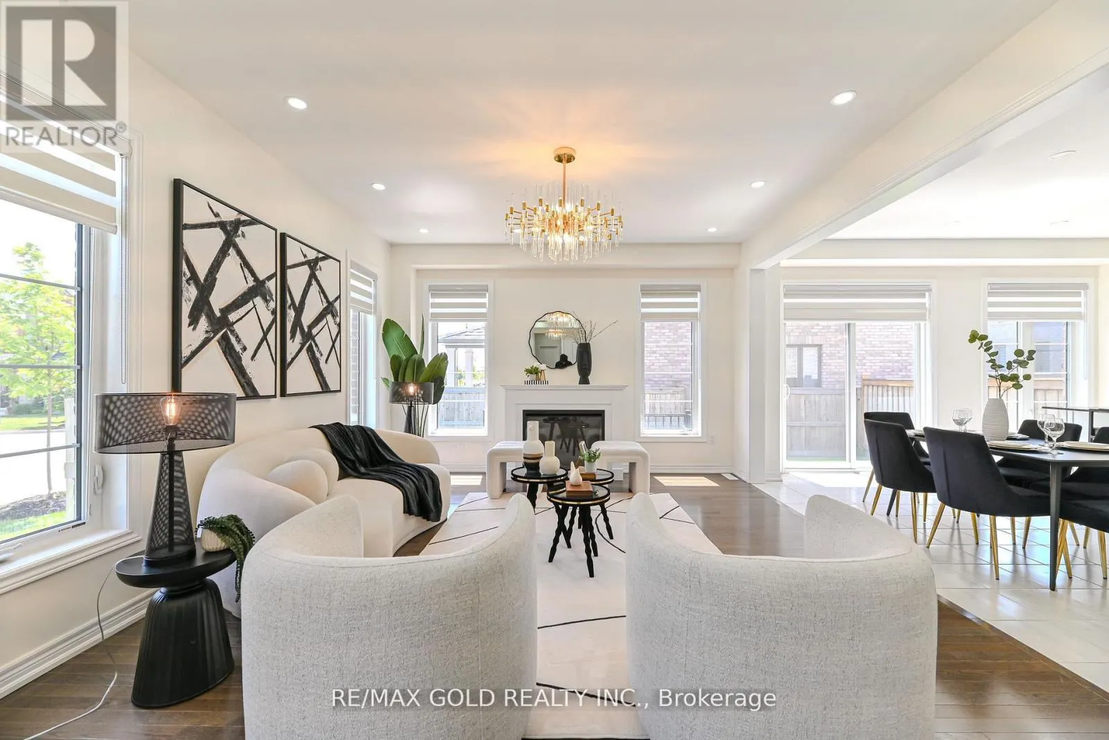 59 COBRIZA CRESCENT
