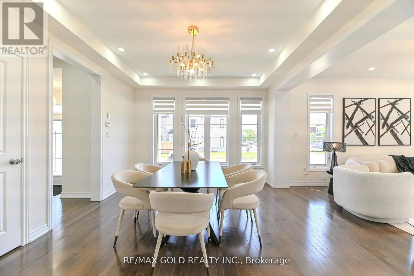 59 COBRIZA CRESCENT