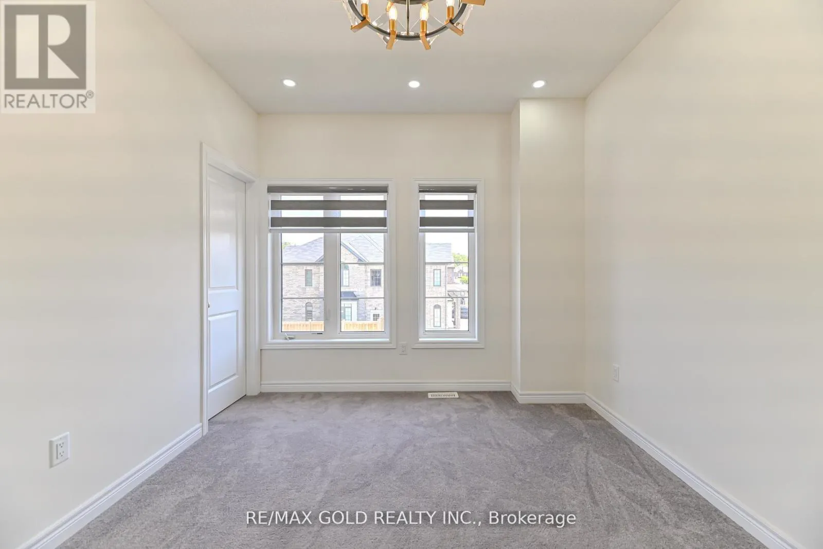 59 COBRIZA CRESCENT