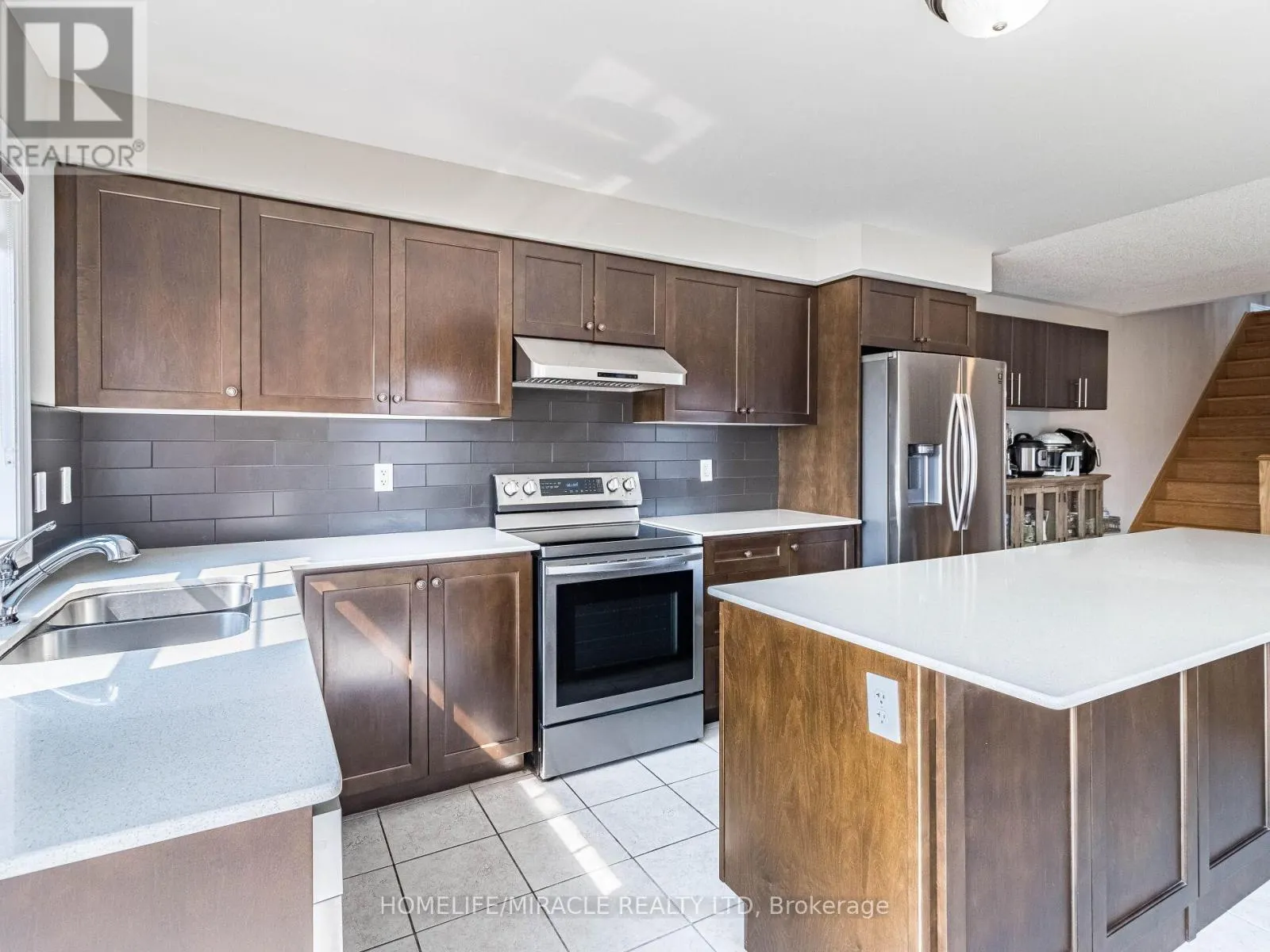 43 FINEGAN CIRCLE