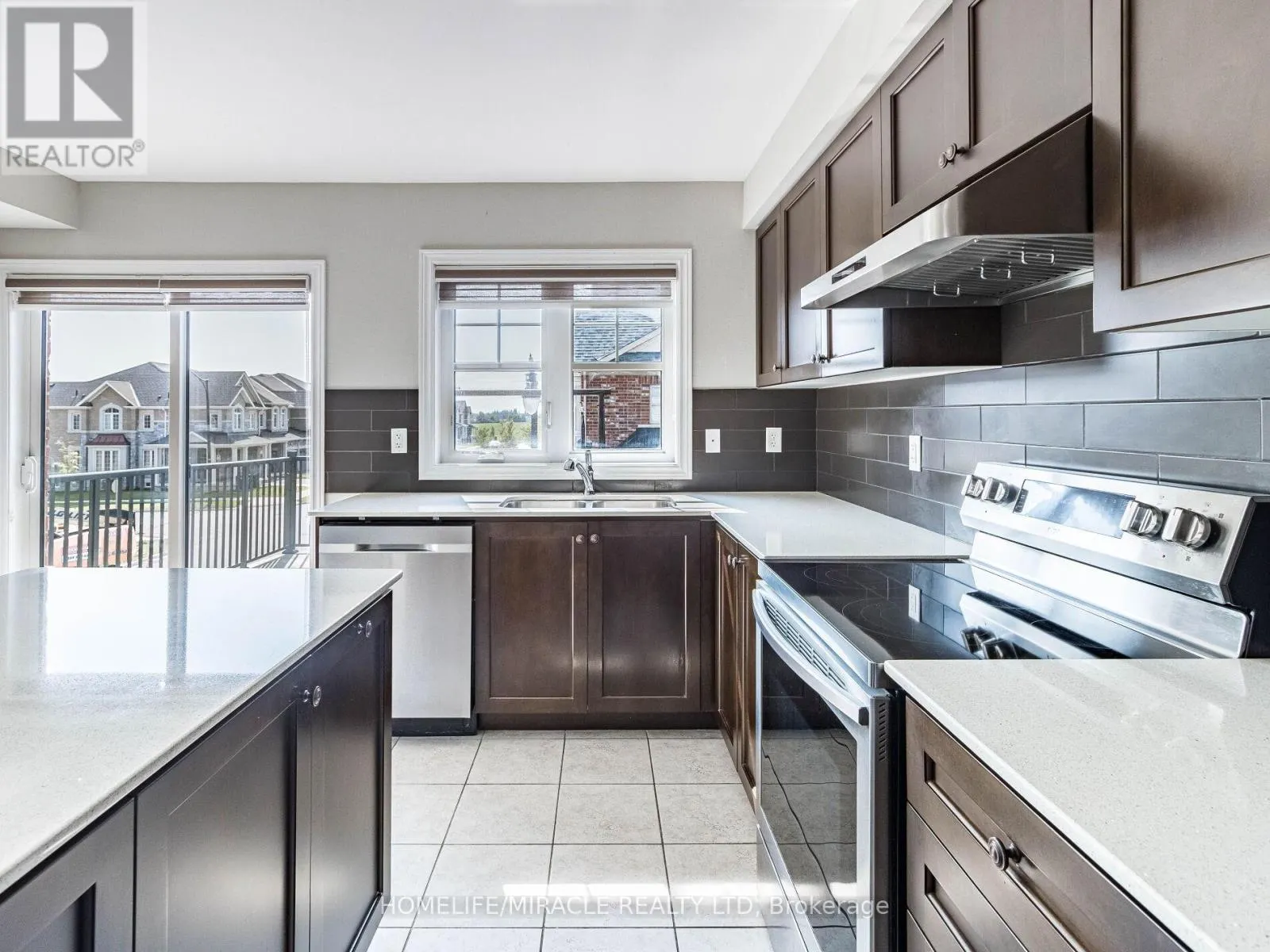43 FINEGAN CIRCLE