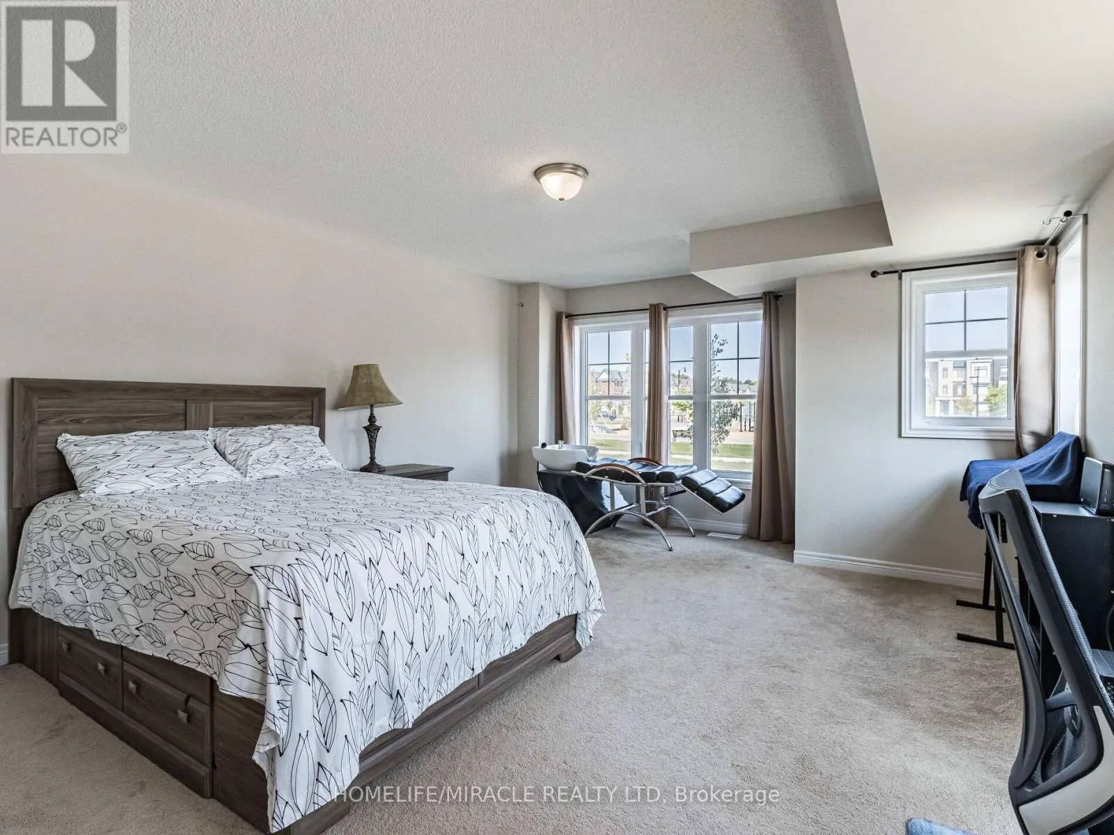 43 FINEGAN CIRCLE