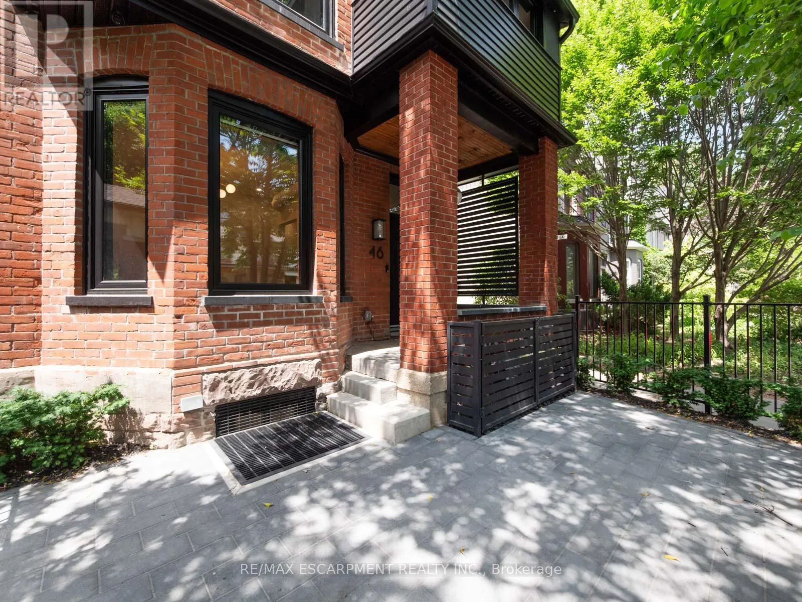 3 - 46 O'HARA AVENUE