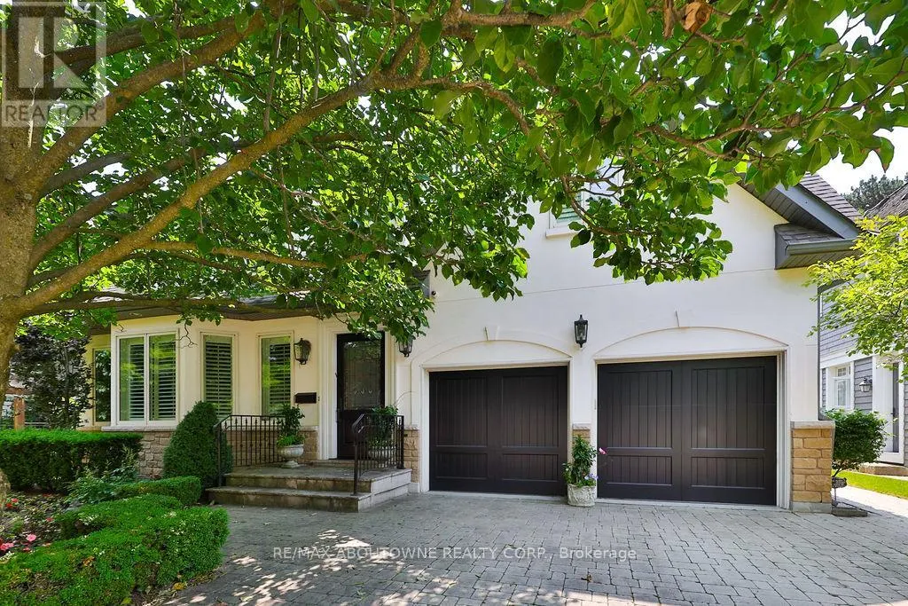 14 HOLYROOD AVENUE
