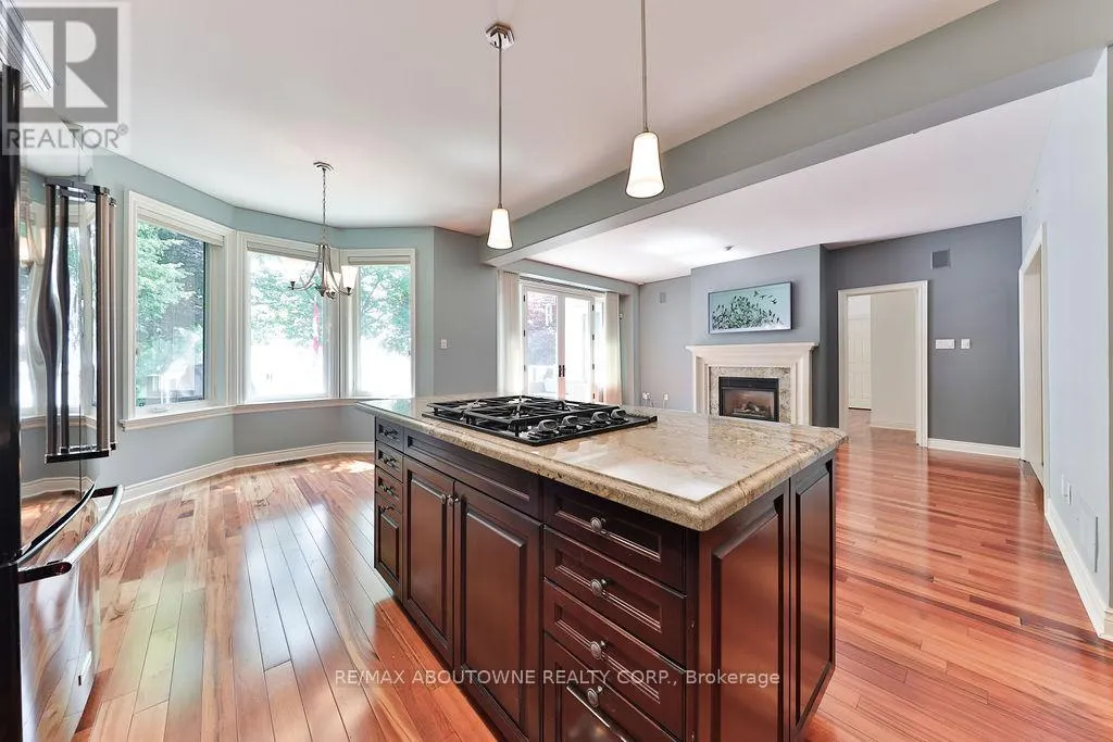 14 HOLYROOD AVENUE