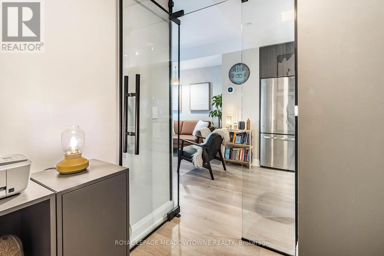 606 - 110 MARINE PARADE DRIVE