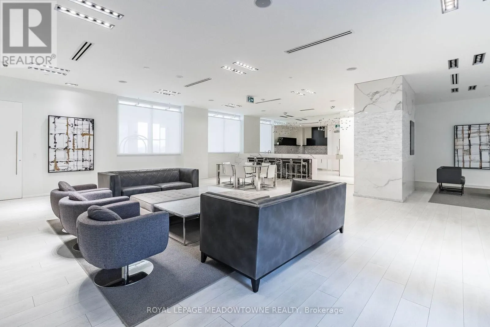 606 - 110 MARINE PARADE DRIVE