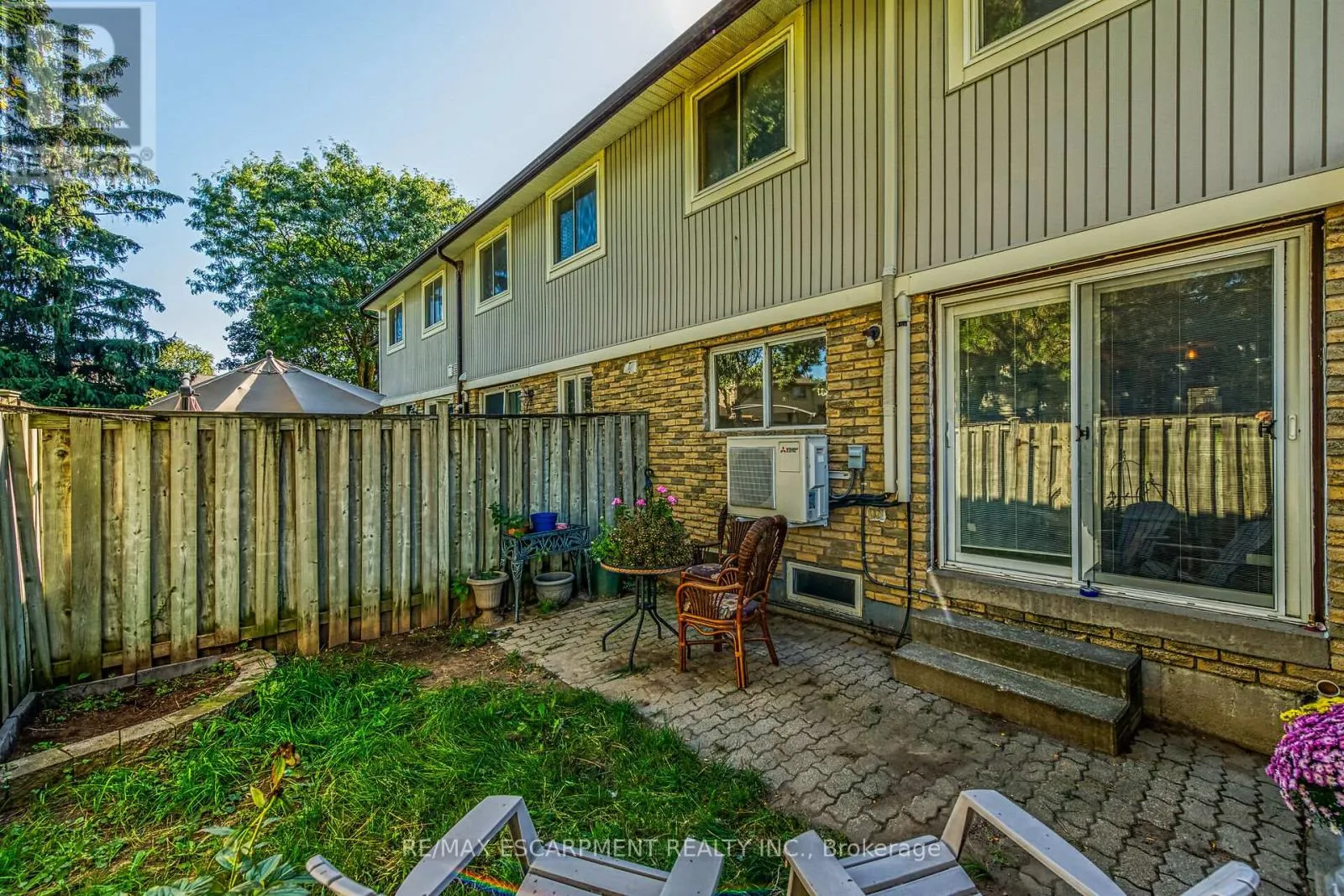 16 - 341 WILSON DRIVE