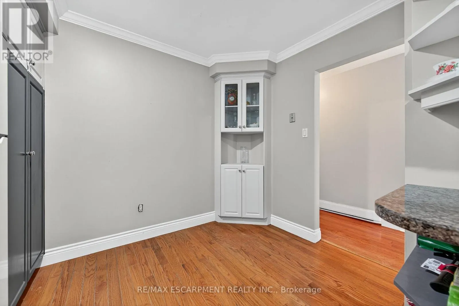16 - 341 WILSON DRIVE